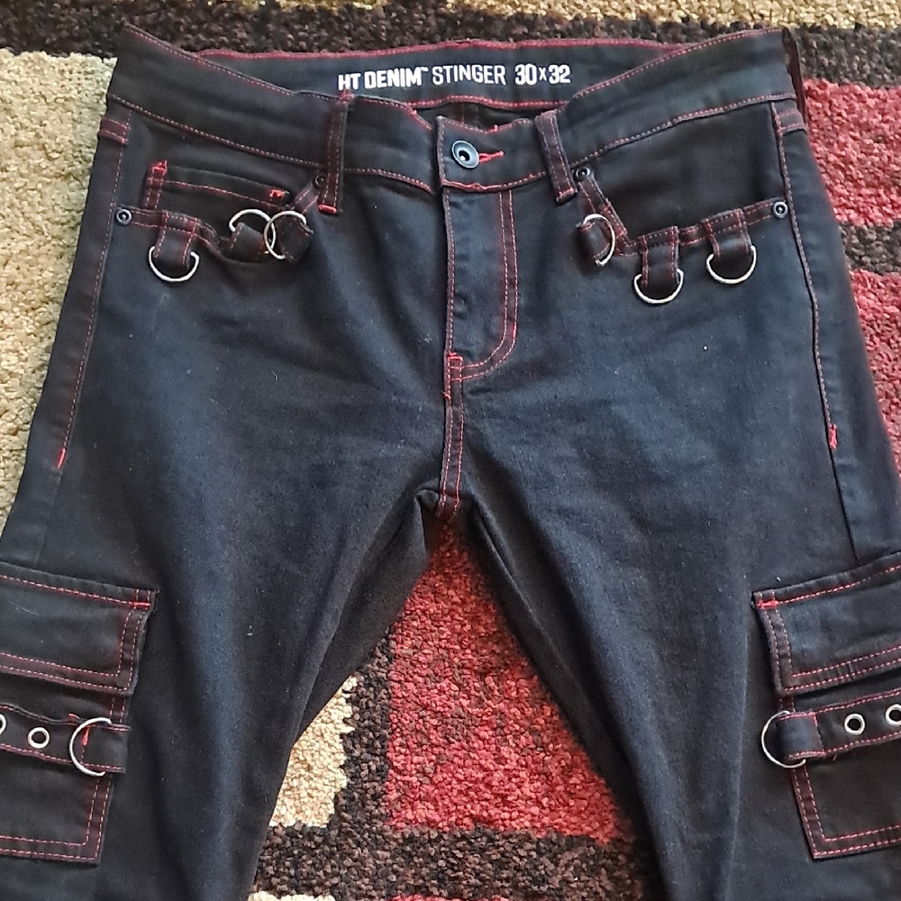 Hot Topic Black Skinny Jeans with Red Stitching Size 30/32